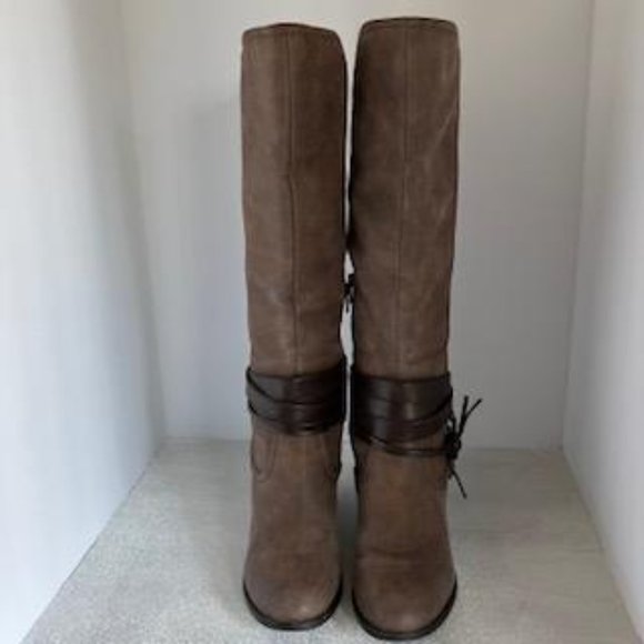 Maurices Savannah Wedge Boot W/Straps Side Zipper - Picture 2 of 9